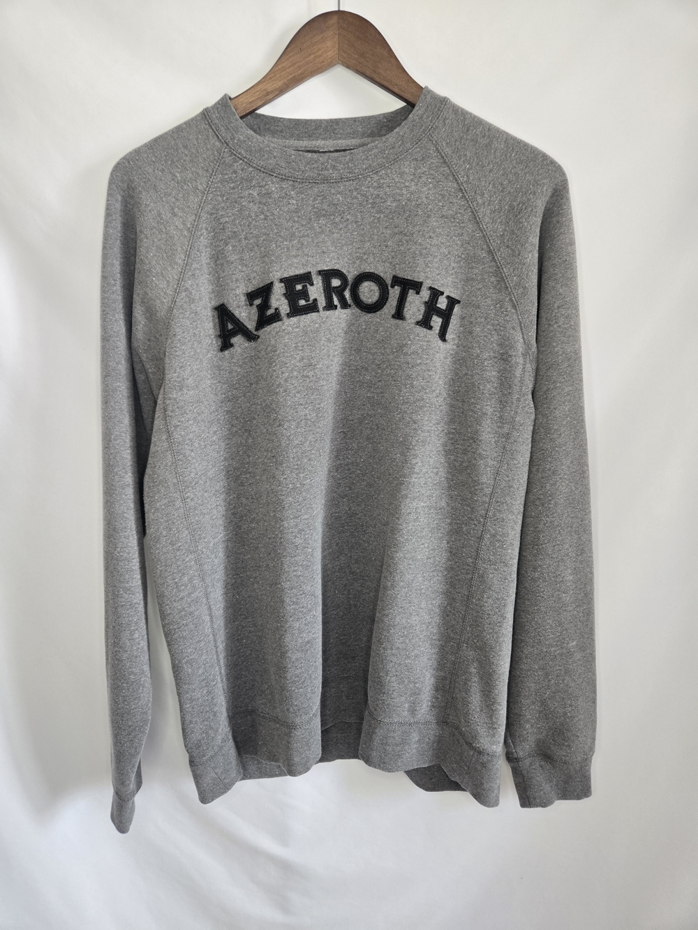 Blizzard AZEROTH WOW World Of Warcraft Men's  Gray Crewneck Sweatshirt Large
